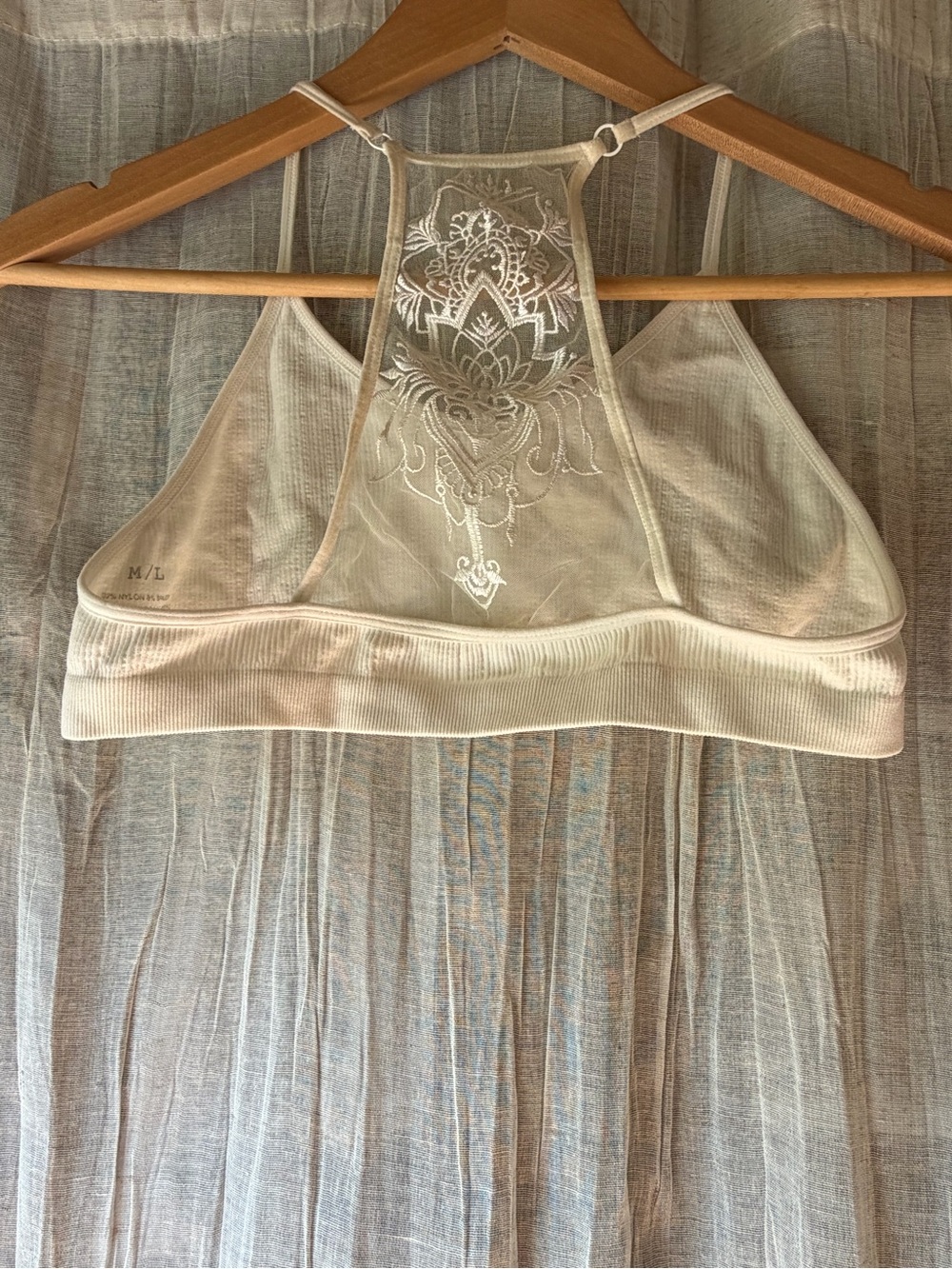 Source Unknown Cream Ribbed Racerback Bralette M/L - Picture 2 of 2